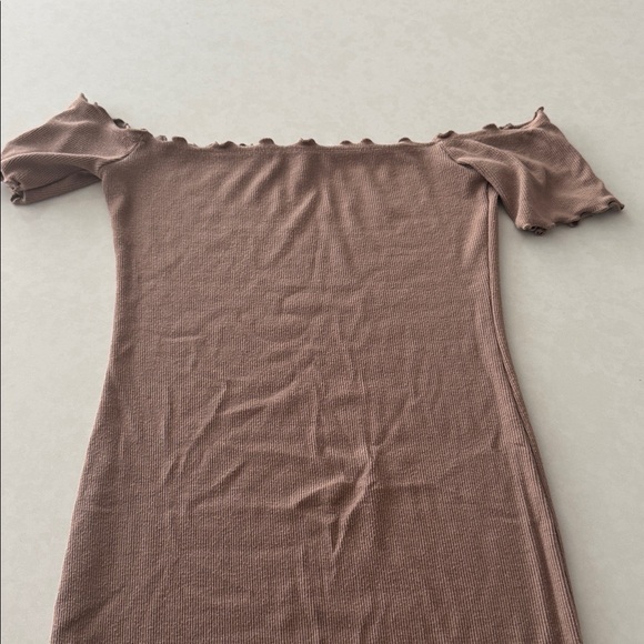 Heart Hips Taupe Ruffled Top - Picture 2 of 3